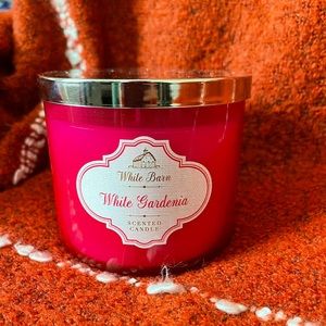 White barn white gardenia 3 wick candle
